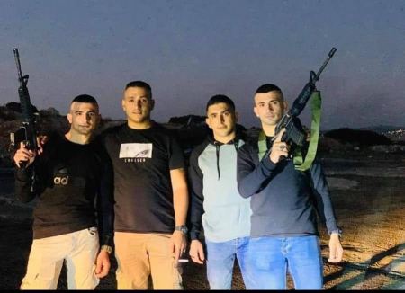 جنين : الاحتلال يعتقل 4 أِشقاء ويصيب آخر